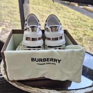 Burberry Kids White and Brown Shoes